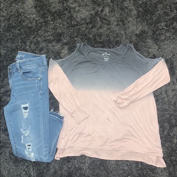 American Eagle Outfitters Tops - 💖 Soft & sexy American eagle cold shoulder shirt!